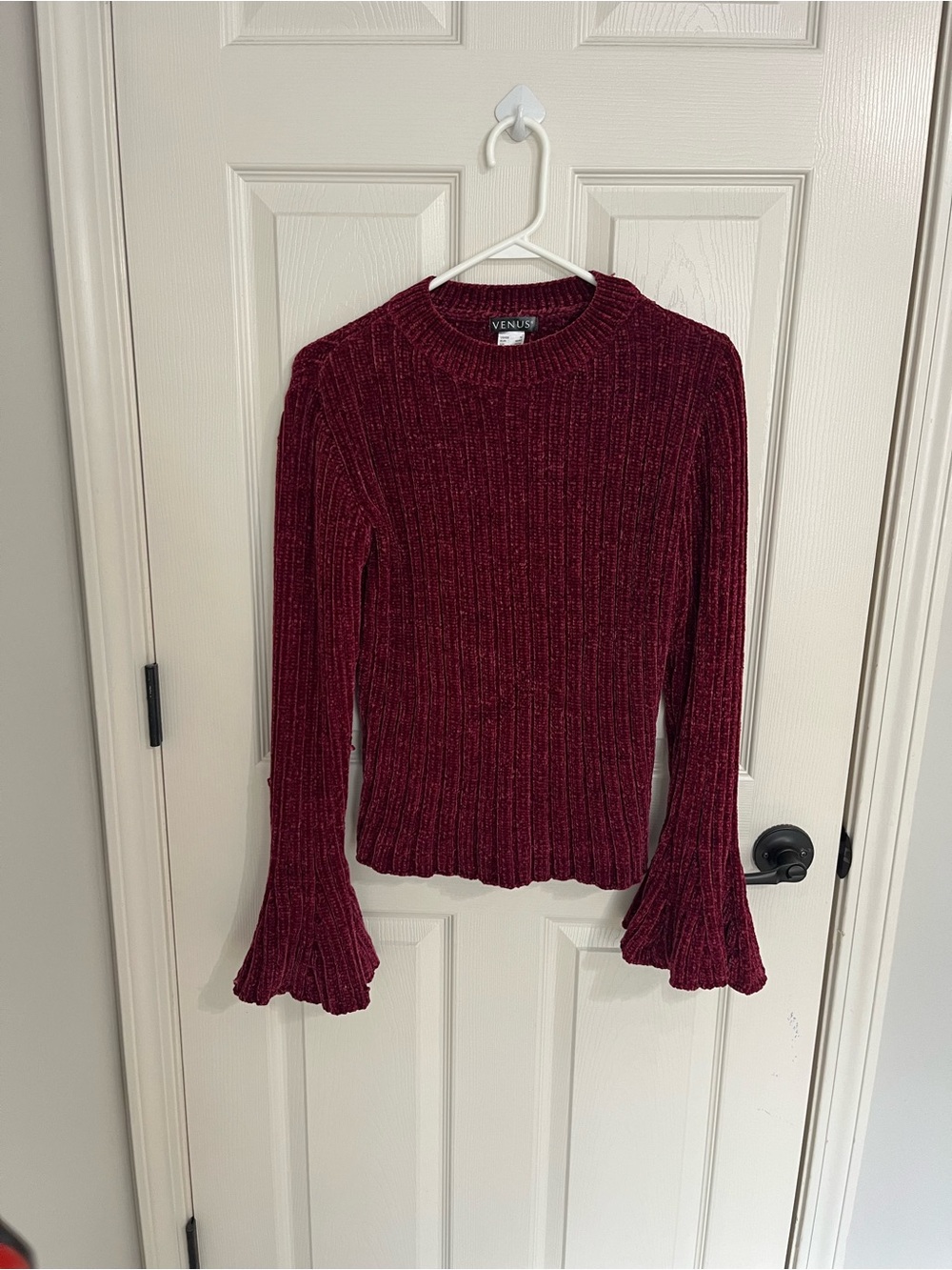 VENUS Burgundy Ribbed Bell-Sleeve Knit Top